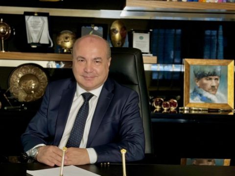 Prof. Dr. Cenk Demirdöver — Plastik, Rekonstrüktif ve Estetik Cerrahi