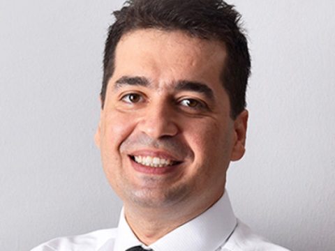 Prof. Dr. Yiğit Özer Tiftikçioğlu — Plastik, Rekonstrüktif ve Estetik Cerrahi
